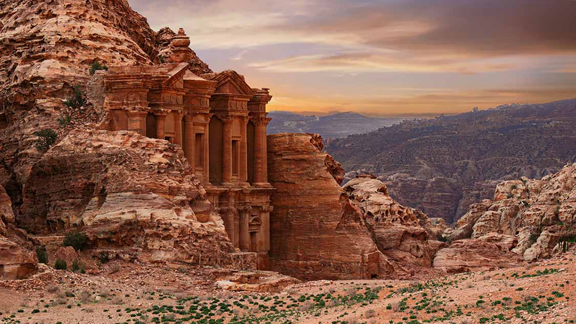 Forfaits vacances complets en Jordanie avec des hébergements haut de gamme pour des visites et des voyages parfaits en Jordanie